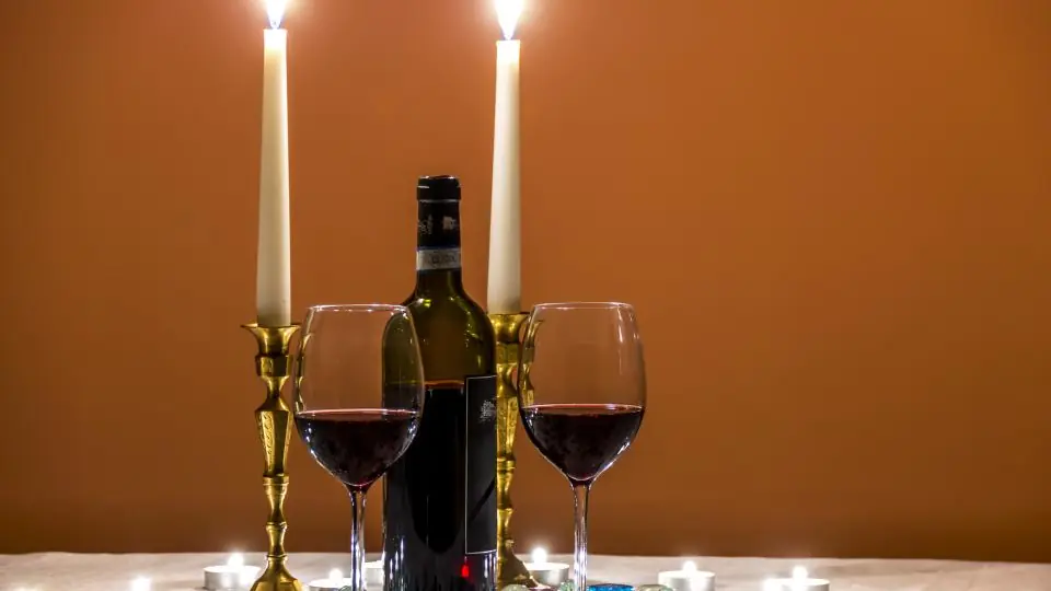 Sexdate Winterthur: Kerzen und Rotwein für den Abend