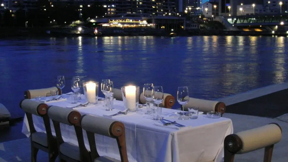 Sexdate Schweiz: das erste Treffen an einem öffentlichen Ort